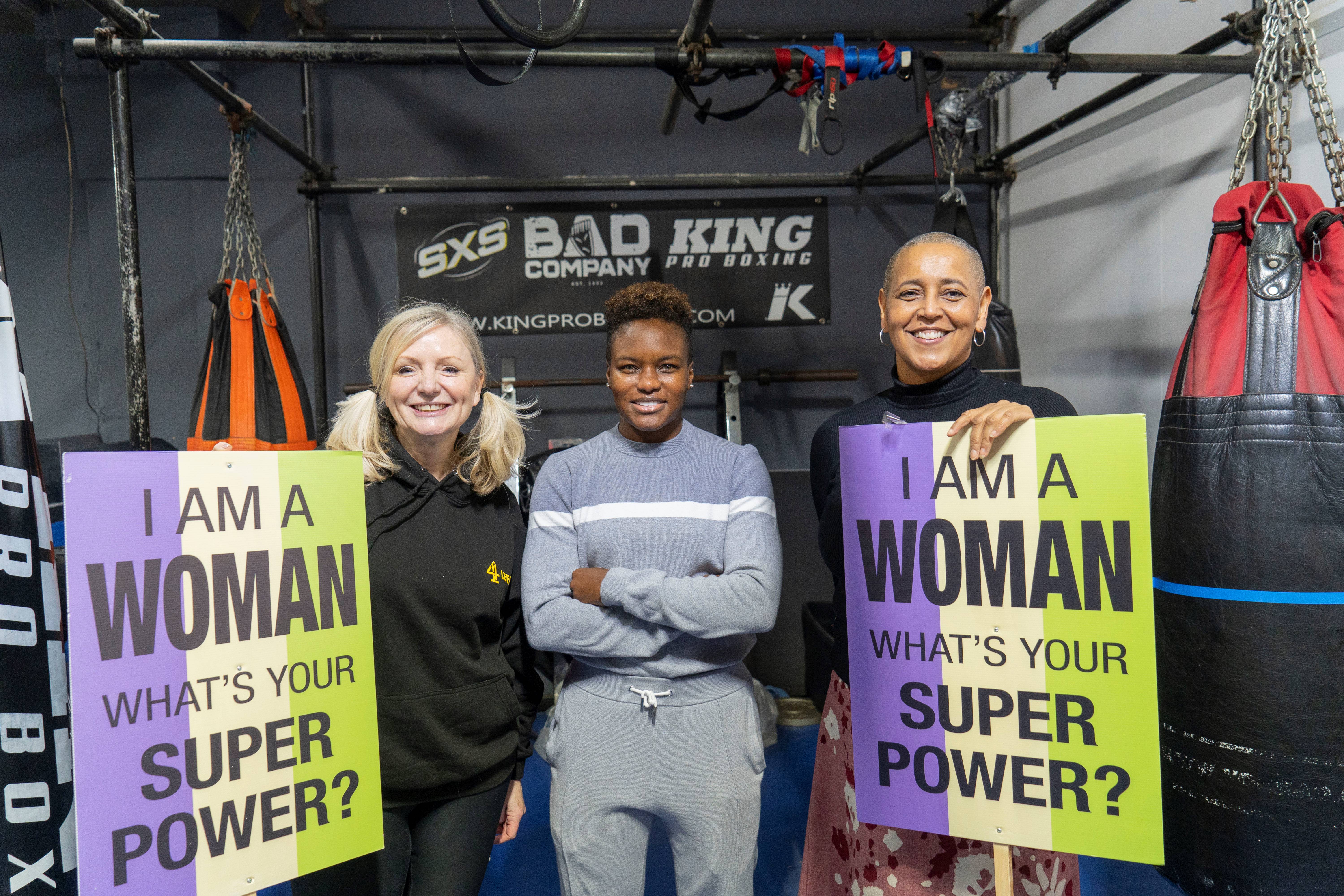 RS736 I Am A Women Tracy, Nicola And Alison
