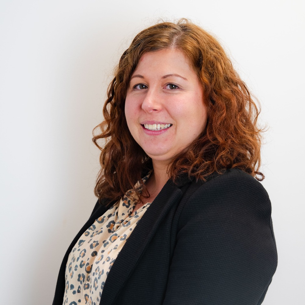 Kate Taylor headshot